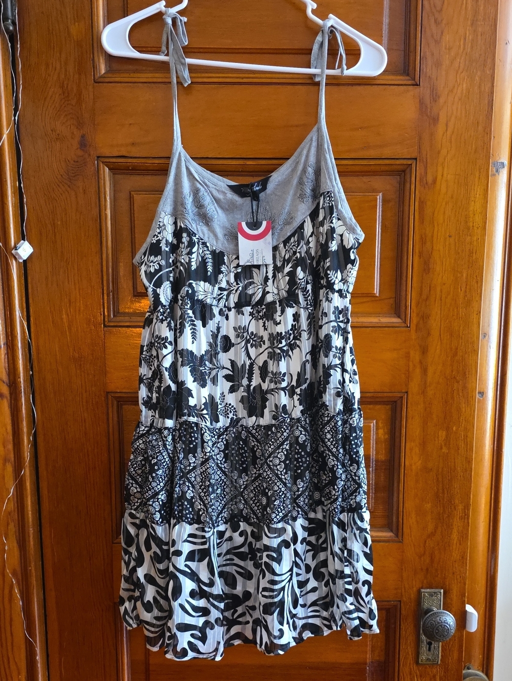 Universal Threads Boho Embroidered Tiered Spaghetti Strap Dress - Black & White